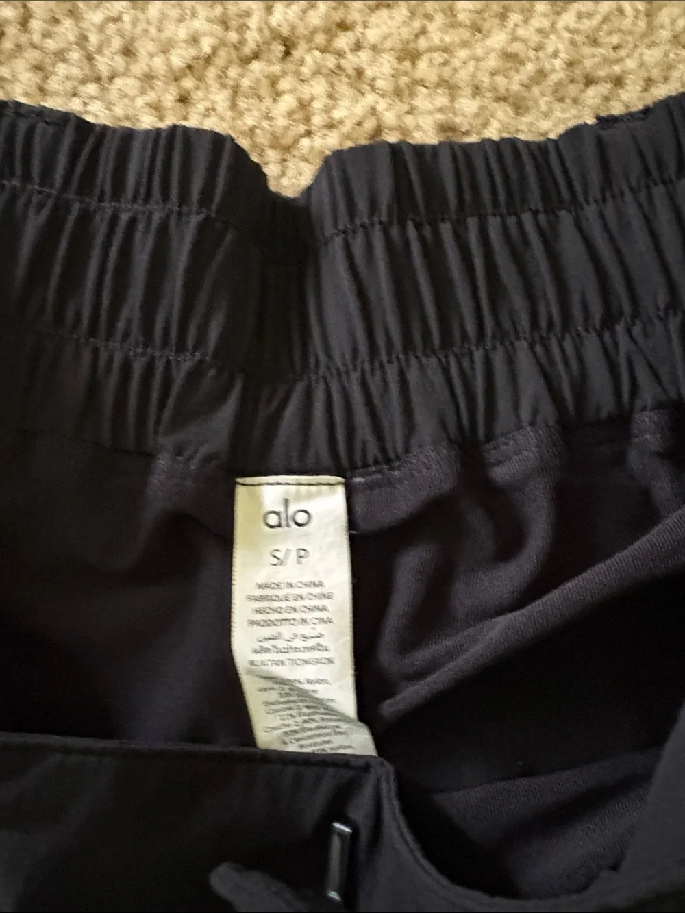 ALO Yoga Fan Club Mini Skirt, Black. Small